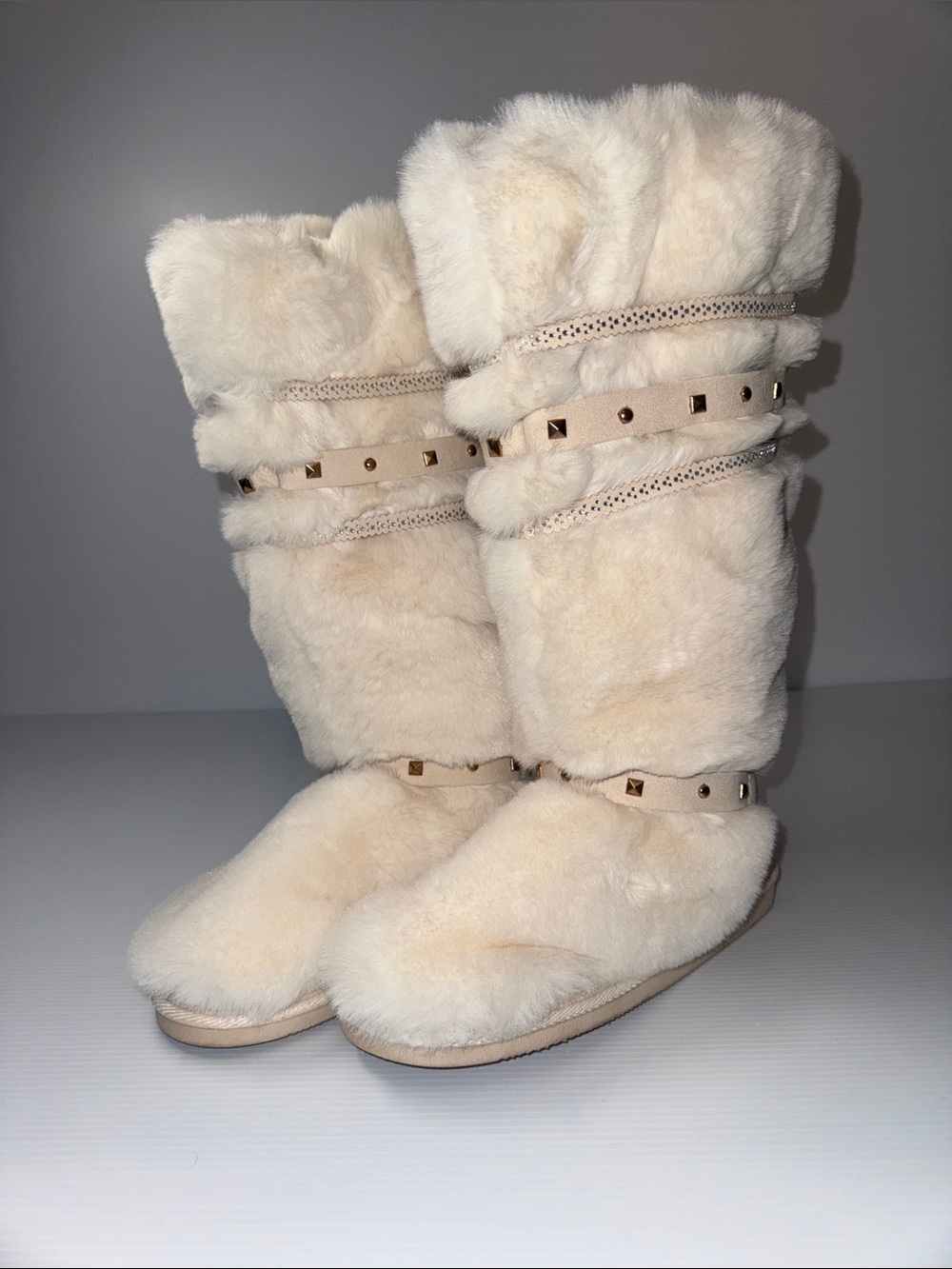 Shoe Dazzle Cream Plush Faux Fur Tall Winter Boots